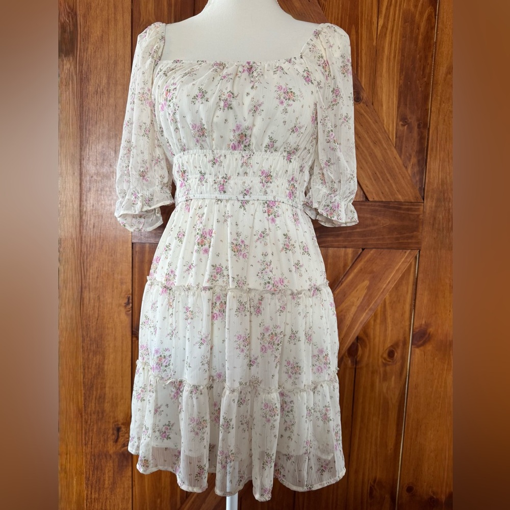 Women’s Trixxi White Floral Tier Dress - Picture 2 of 6